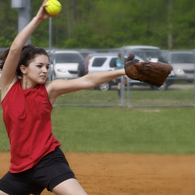 Seven Ways to Prevent Softball Pitcher Injuries Rothman Orthopaedic